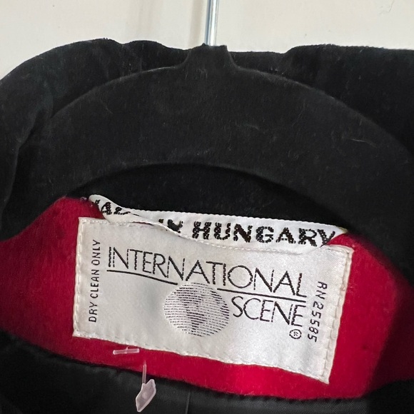 Vintage Red Coat - Picture 8 of 9